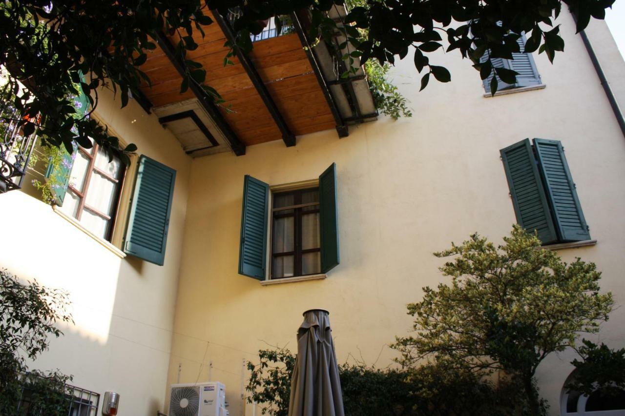 B&B Casa Dei Poeti Mantua Dış mekan fotoğraf