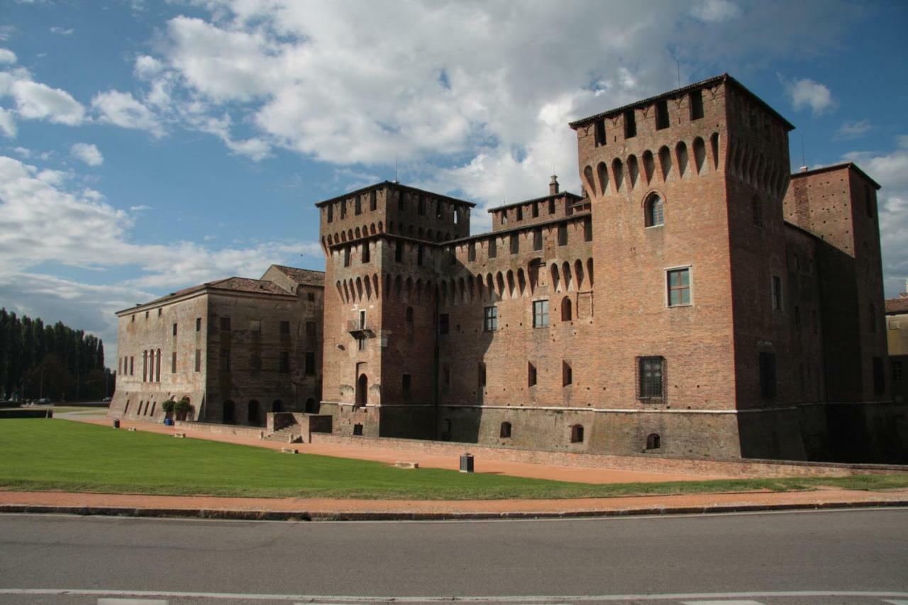 B&B Casa Dei Poeti Mantua Dış mekan fotoğraf