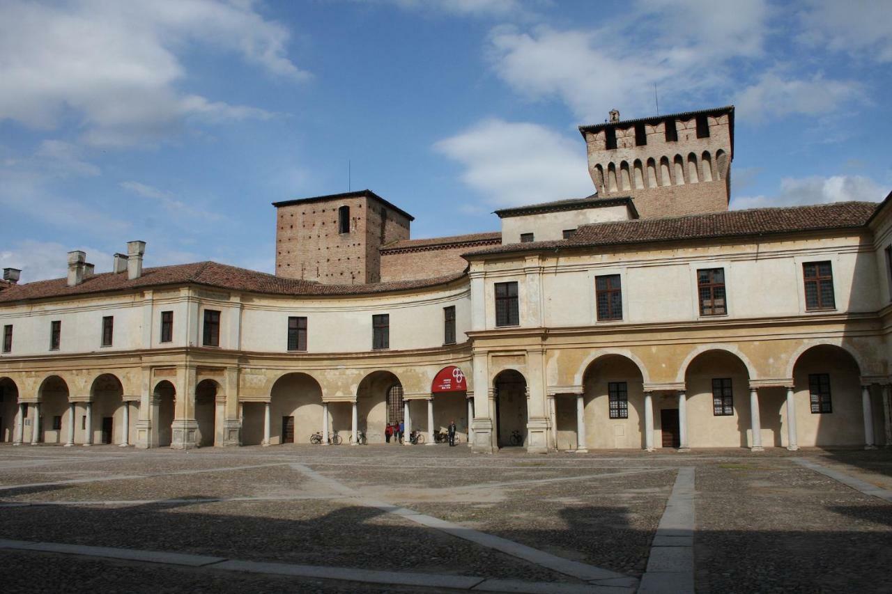 B&B Casa Dei Poeti Mantua Dış mekan fotoğraf