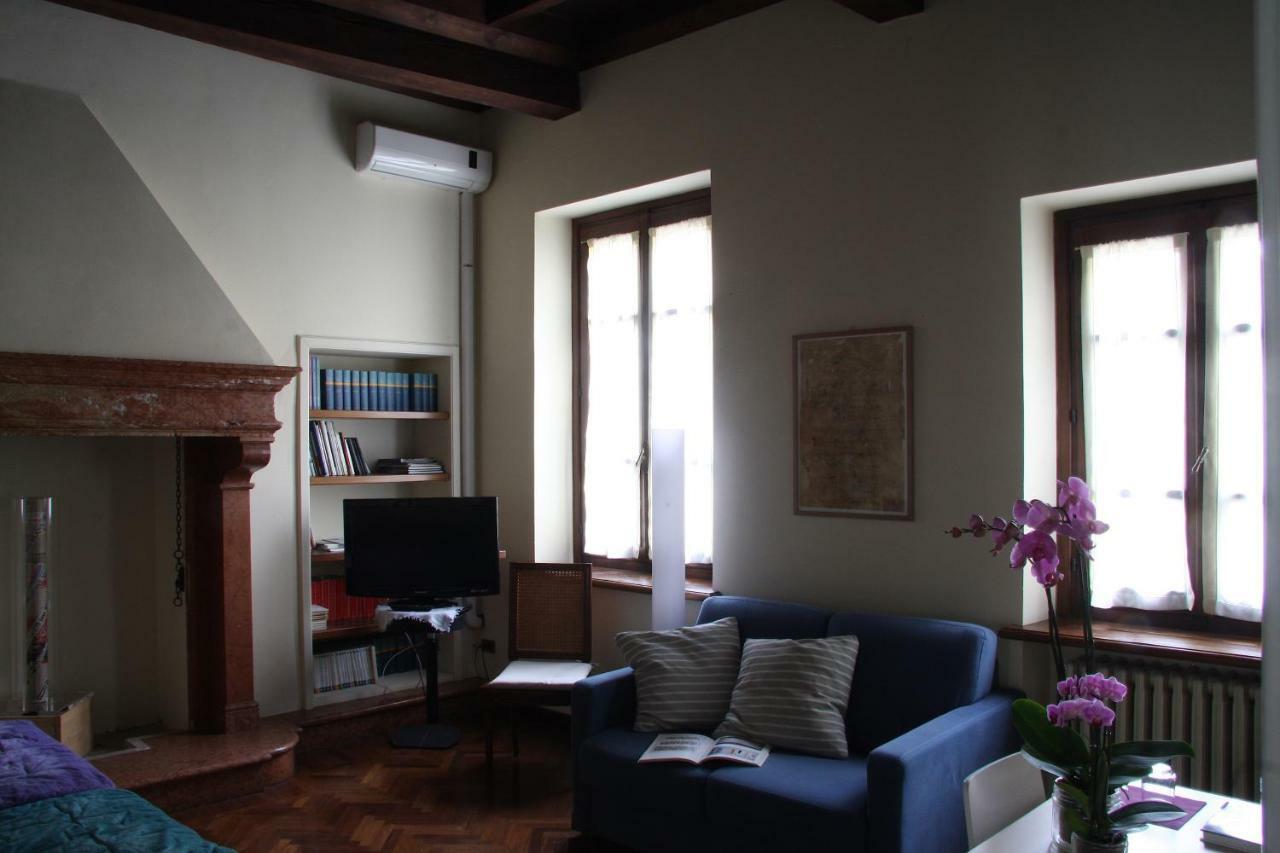 B&B Casa Dei Poeti Mantua Dış mekan fotoğraf